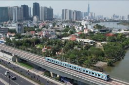 Chạy thử nghiệm đoàn tàu metro số 1 xuyên Tết Giáp Thìn năm 2024